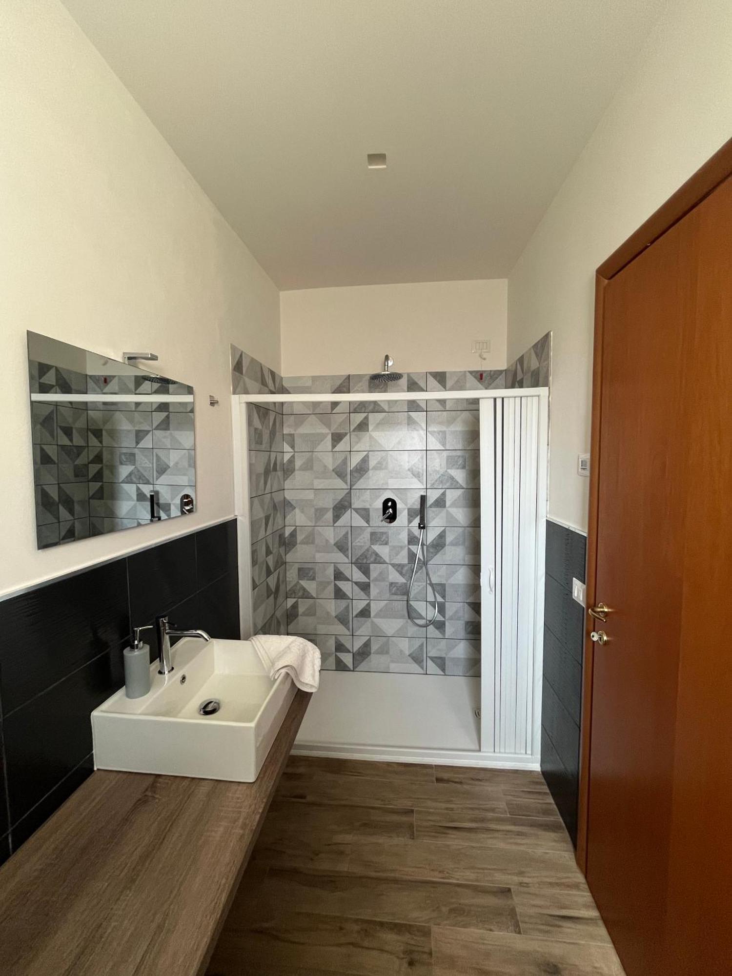 Casa Nel Borgo Di Capraia Montelupo Fiorentino Eksteriør billede